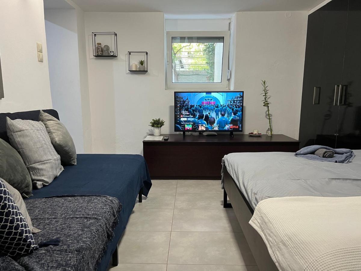 Апартаменты Glyfada Coast Studio Афины Экстерьер фото
